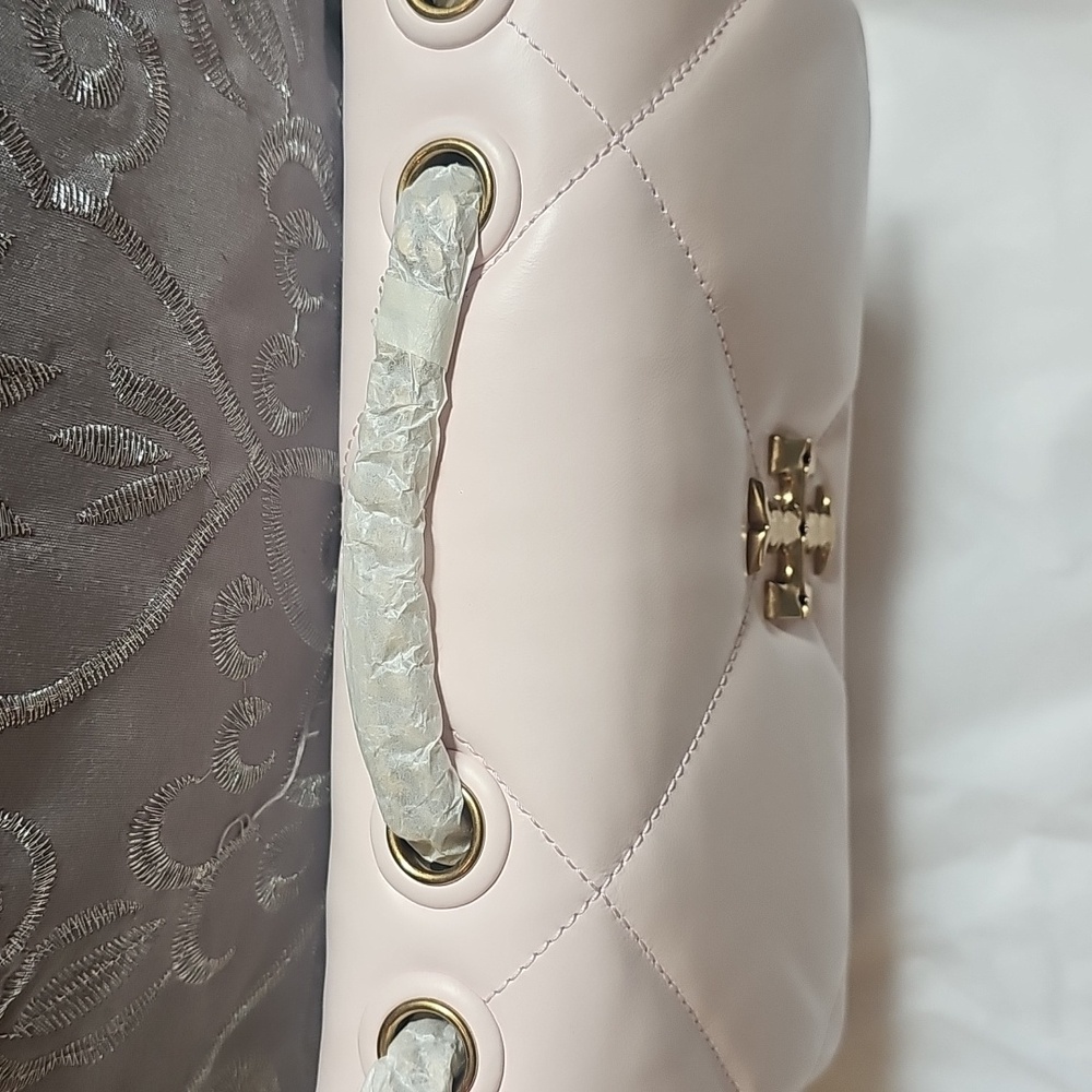 Tory Burch Kira Diamond Quilted Baby Pink Shoulder Bag with Gold Hardware - Picture 6 of 10